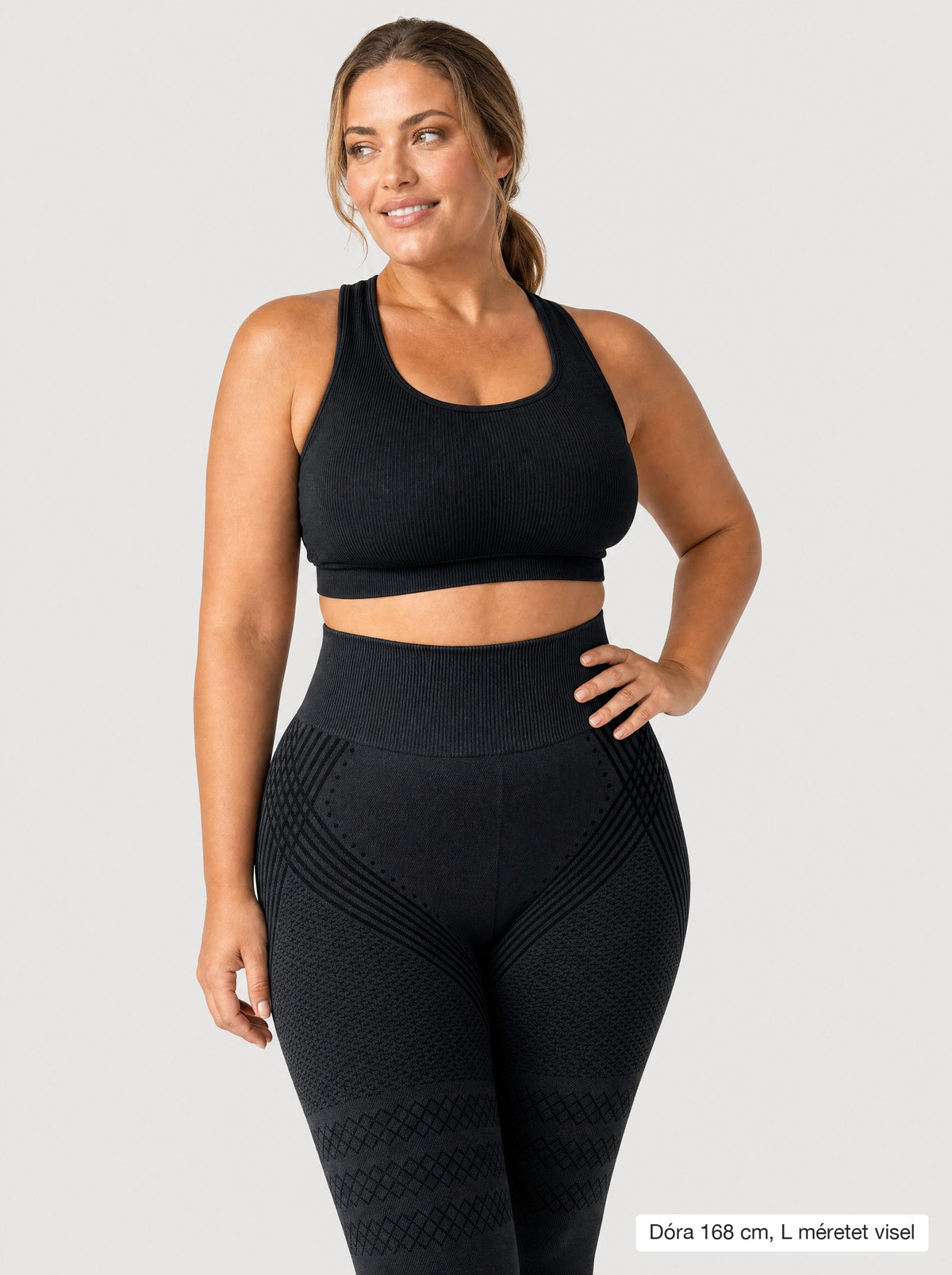 SHAPRESS SCULPT™ alakformáló leggings fekete – Dóra 168 cm, L méretet visel, közeli